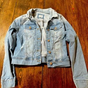 Nice ripped style jean jacket